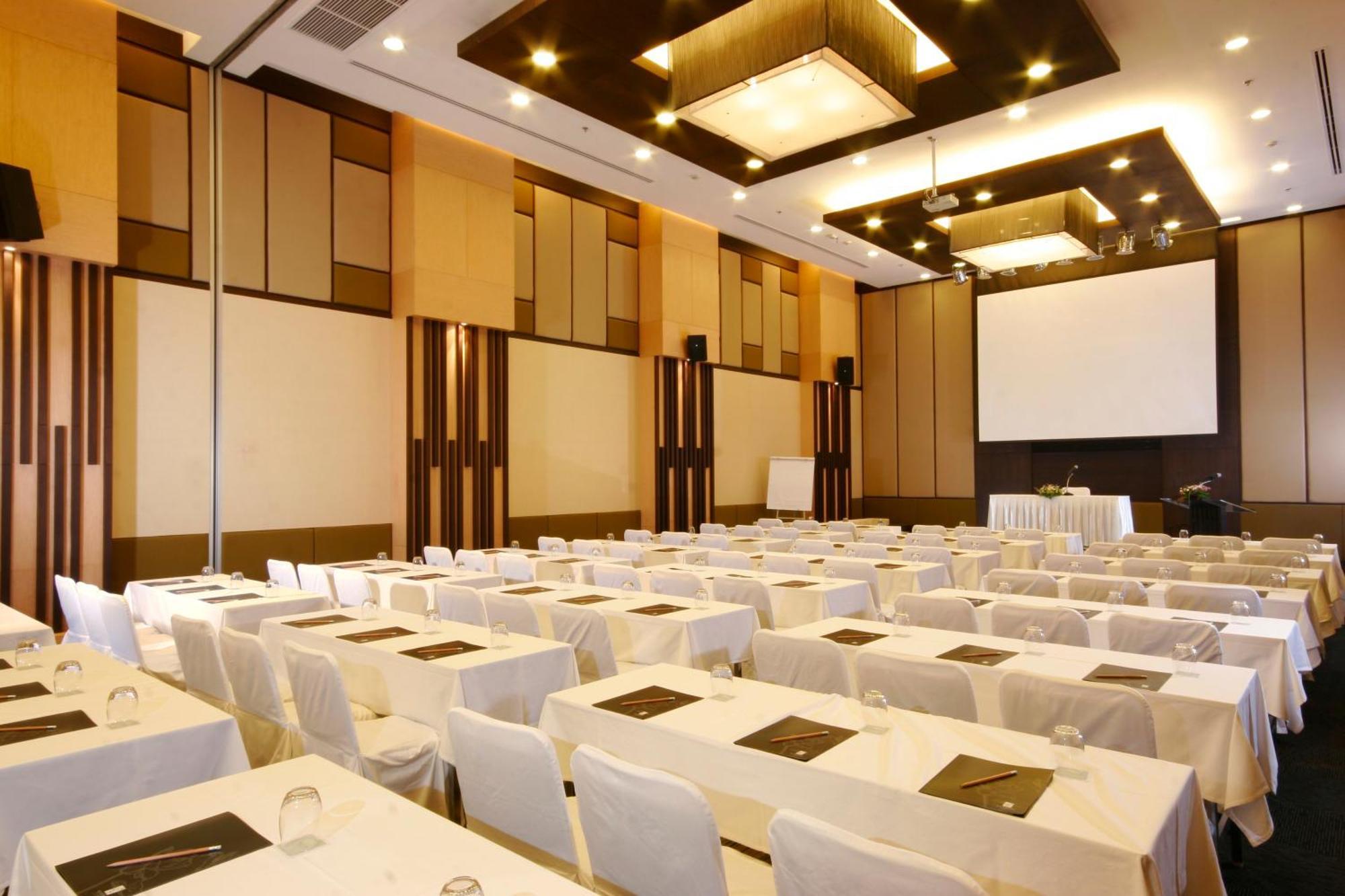 Kantary Hotel Kabinburi Экстерьер фото